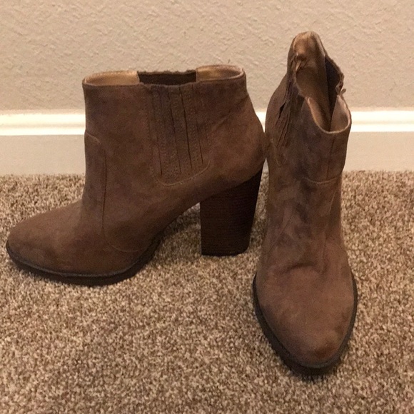 Ankle boots - Picture 2 of 3